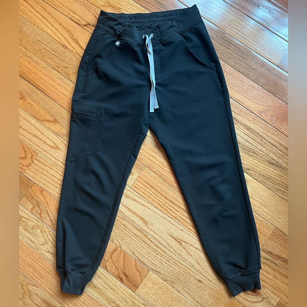 FIGs Black Zamora jogger Women’s scrub pants sz XS petite